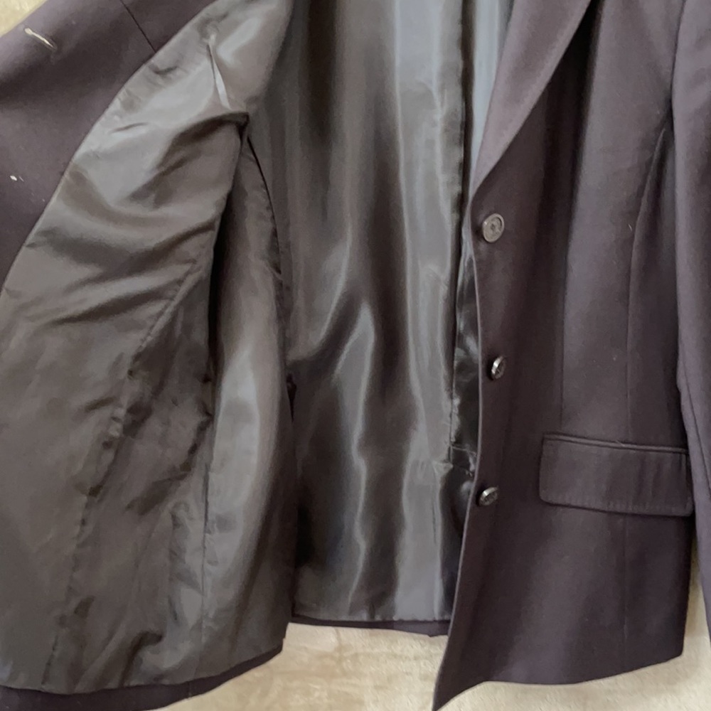 Blazer - Picture 3 of 6